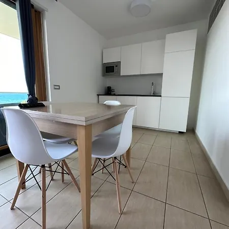 アパート Lungomare